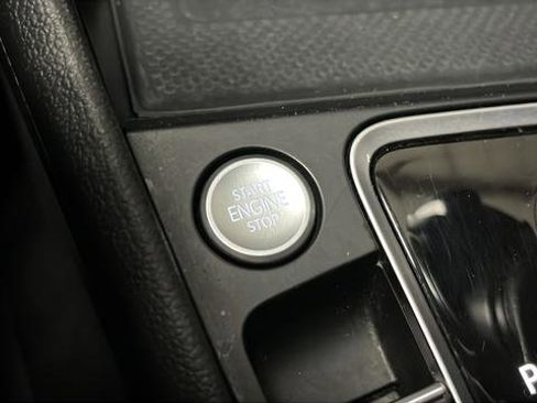 Used 2020 Volkswagen Jetta SEL FWD image 23