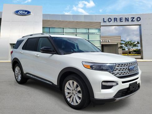 Used 2023 Ford Explorer Limited w/ Limited Technology Package RWD image 3