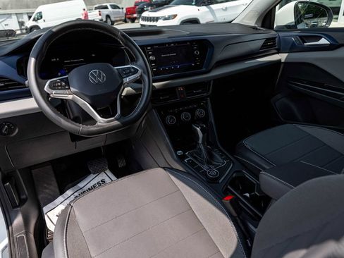 Used 2023 Volkswagen Taos SE w/ Black Wheel Package AWD/4WD image 17