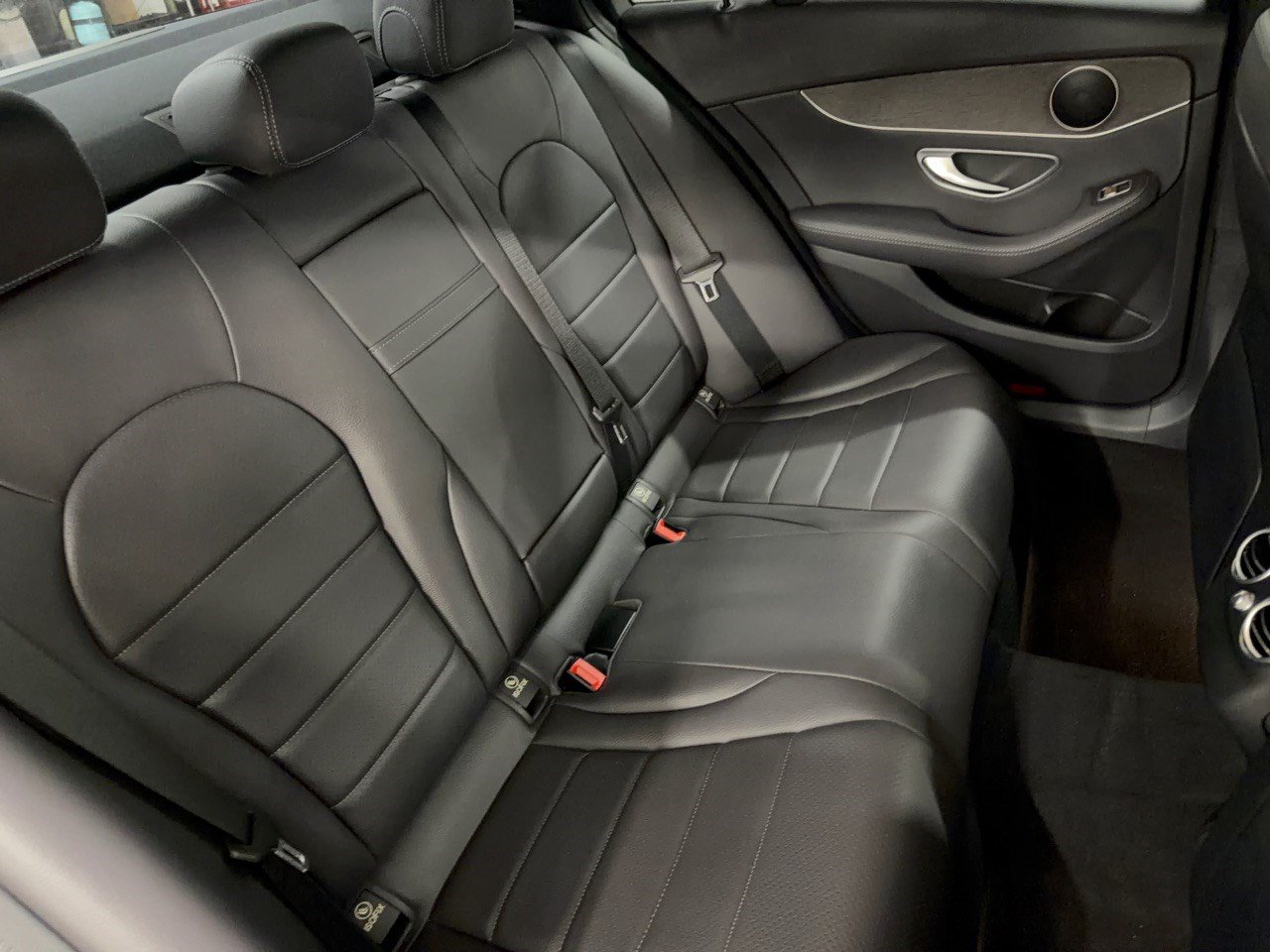 Used 2019 Mercedes-Benz C 300 Sedan image 29