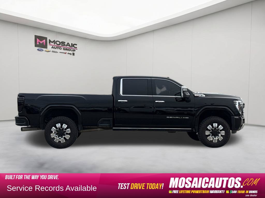 Used 2025 GMC Sierra 3500 Denali w/ Denali Reserve Package AWD/4WD image 8