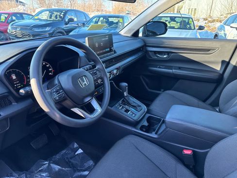 Used 2025 Honda CR-V EX image 13