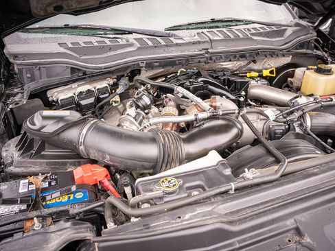 Used 2019 Ford F250 Platinum w/ Platinum Ultimate Package image 38