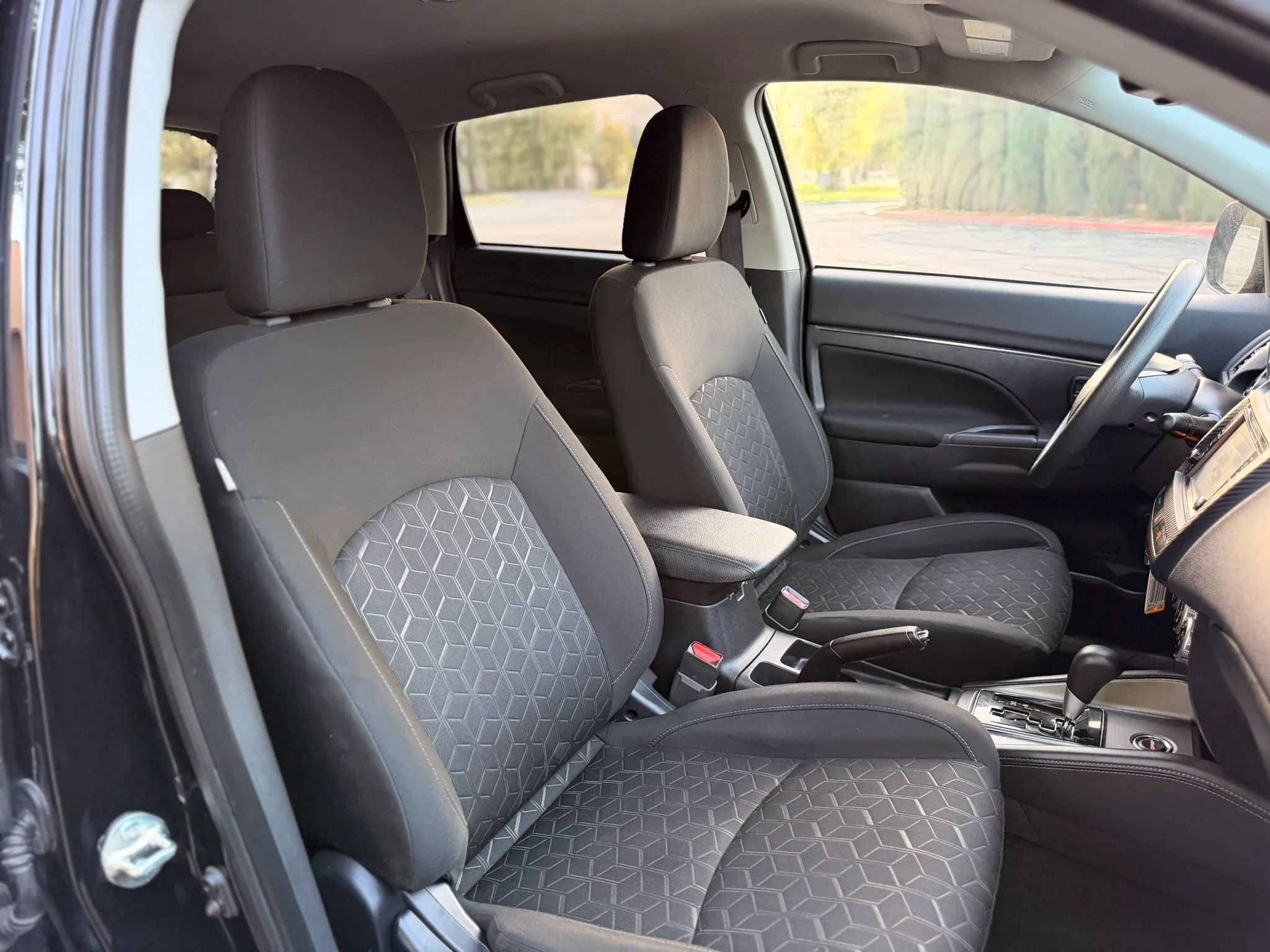 Used 2024 Mitsubishi Outlander Sport AWD image 15