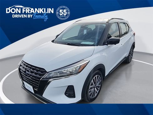 Certified 2024 Nissan Kicks SR image 1