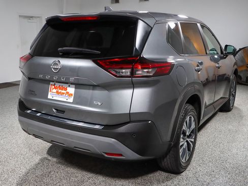 Used 2023 Nissan Rogue SV FWD image 7