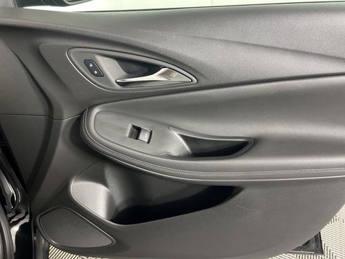 Certified 2024 Buick Encore GX Avenir FWD image 23