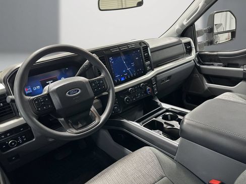 Used 2024 Ford F250 XLT w/ XLT Premium Package AWD/4WD image 13