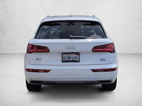 Used 2018 Audi Q5 2.0T Premium Plus w/ Premium Plus Package AWD/4WD image 7