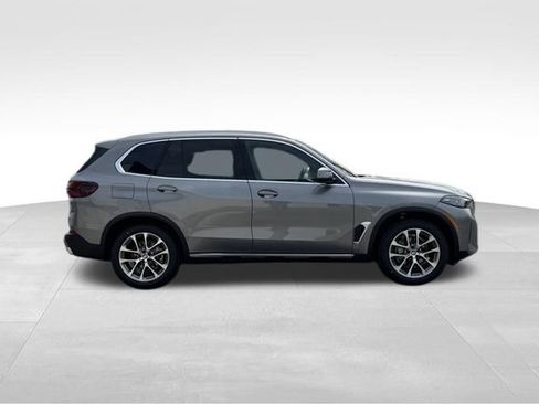 New 2026 BMW X5 xDrive40i AWD/4WD image 8