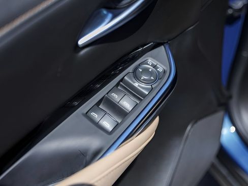 Used 2024 Cadillac XT4 Luxury w/ LPO, Floor Liner Package FWD image 22