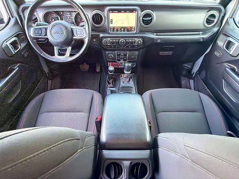 Used 2022 Jeep Gladiator Rubicon w/ Cold Weather Group AWD/4WD image 9