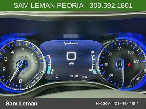 New 2027 Chrysler Pacifica Limited FWD image 12