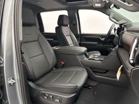 New 2026 GMC Sierra 2500 Denali w/ Denali Reserve Package image 31