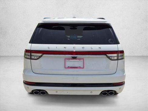 Used 2024 Lincoln Aviator Reserve w/ Equipment Group 201A RWD image 6