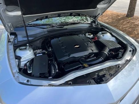 Used 2014 Chevrolet Camaro LS RWD image 32