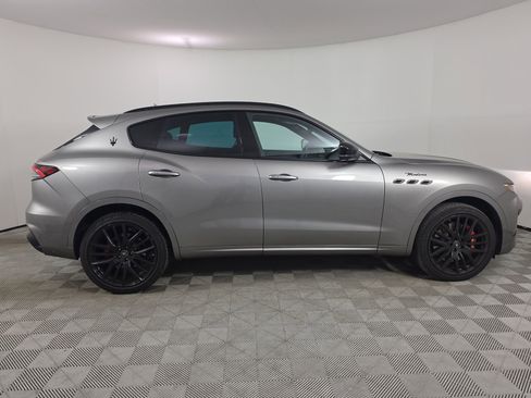 Used 2022 Maserati Levante Modena AWD/4WD image 8