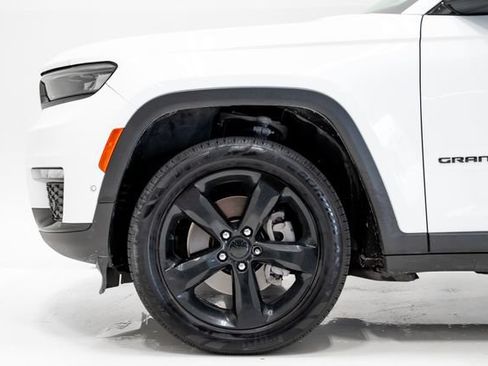 Used 2022 Jeep Grand Cherokee L Limited w/ Luxury Tech Group II AWD/4WD image 34