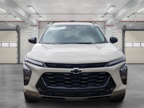 New 2026 Chevrolet Trax ACTIV w/ Driver Confidence Package image 2