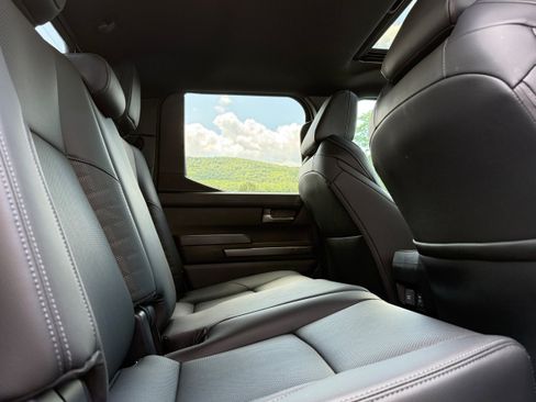 Certified 2025 Toyota Tacoma TRD Sport w/ TRD Sport Premium Package AWD/4WD image 30