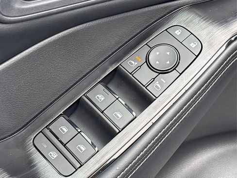 New 2026 Nissan Rogue SV image 30