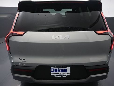 New 2026 Kia EV9 Wind AWD/4WD image 35