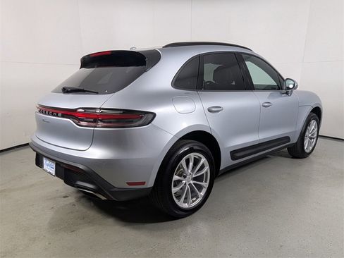 Used 2025 Porsche Macan w/ Premium Package Plus image 7