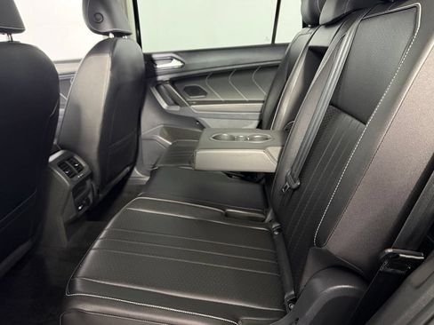 Used 2022 Volkswagen Tiguan SE FWD image 26