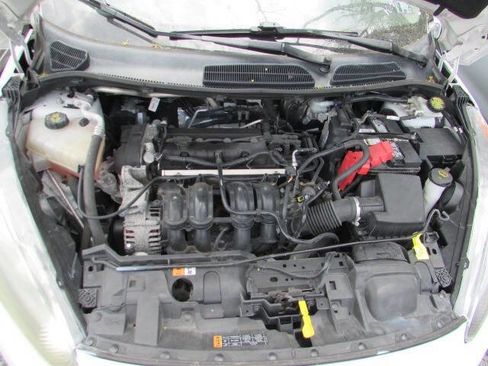 Used 2015 Ford Fiesta SE image 20