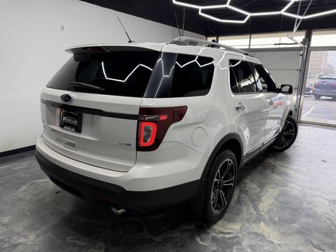 Used 2014 Ford Explorer Sport AWD/4WD image 5