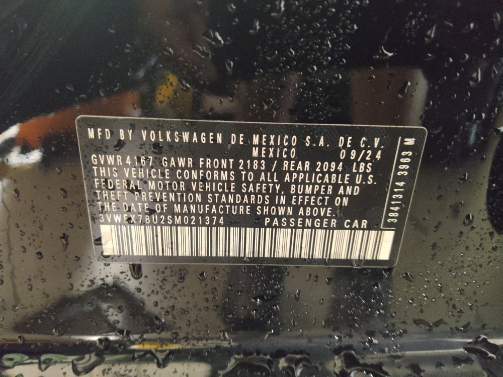 Used 2025 Volkswagen Jetta SE FWD image 33