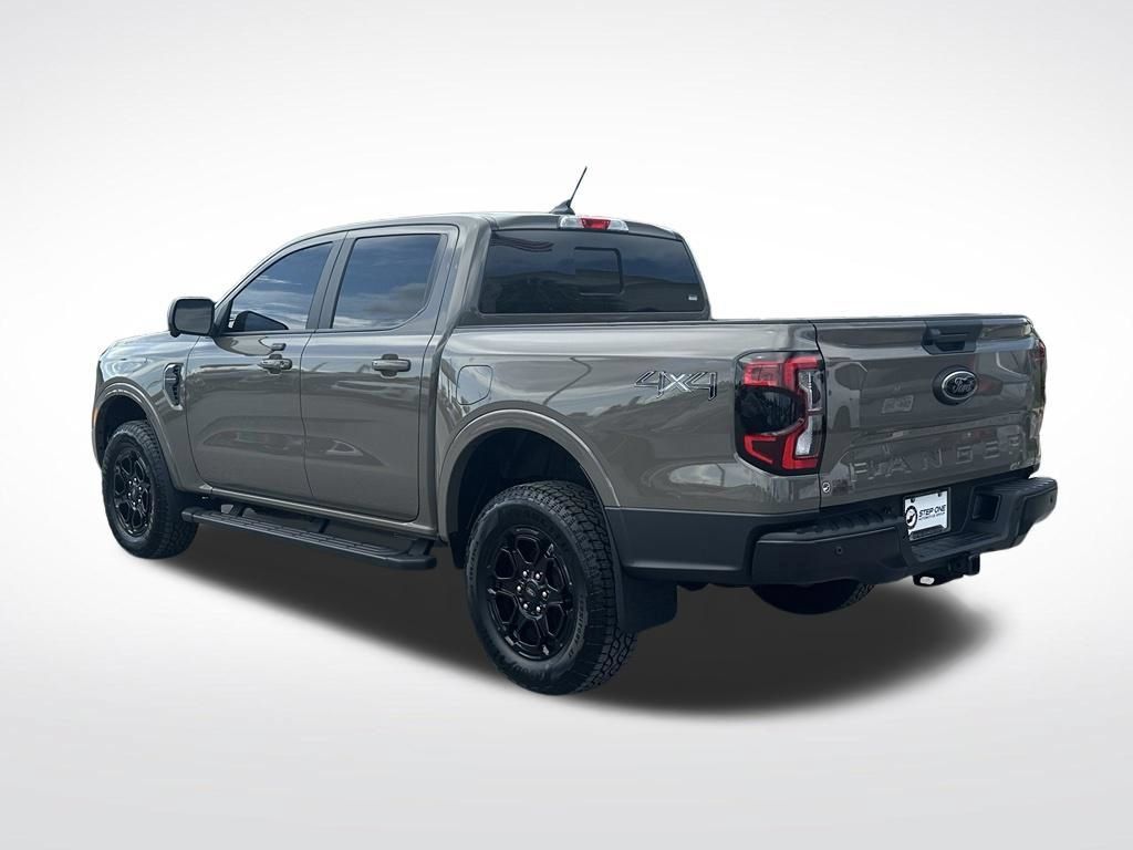 Used 2026 Ford Ranger Lariat w/ Black Appearance Package AWD/4WD image 5