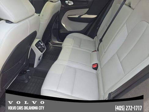 Certified 2024 Volvo XC40 B5 Ultimate w/ Protection Package Premier AWD/4WD image 24