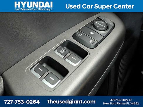 Used 2021 Kia Sportage LX FWD image 26