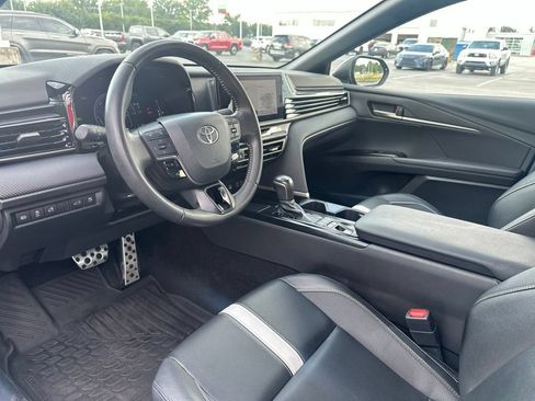 Used 2025 Toyota Camry SE FWD image 26