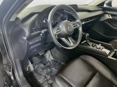 Used 2022 MAZDA MAZDA3 s FWD image 9