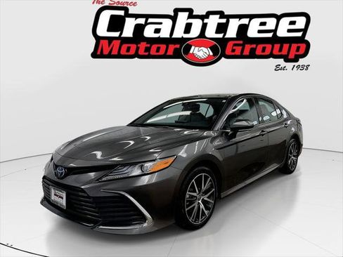 Certified 2024 Toyota Camry XLE image 1