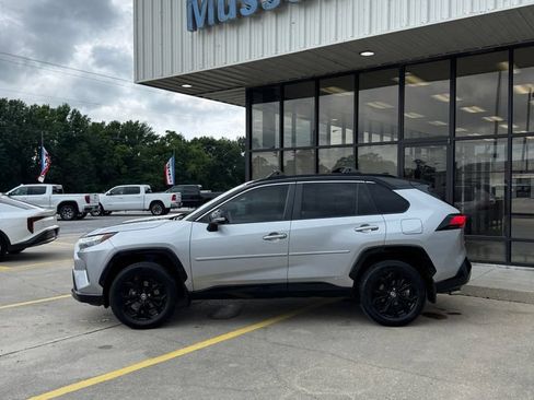 Used 2022 Toyota RAV4 XSE AWD/4WD image 3