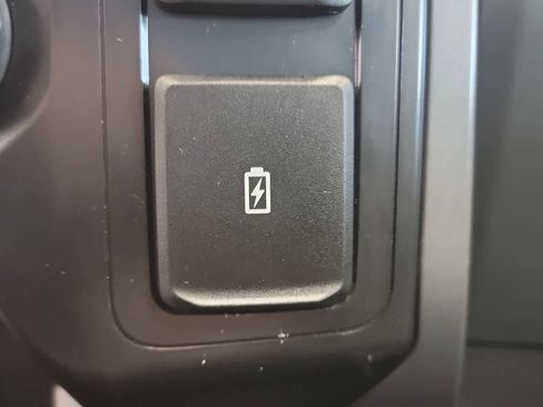 Certified 2021 Ford F150 XLT RWD image 22
