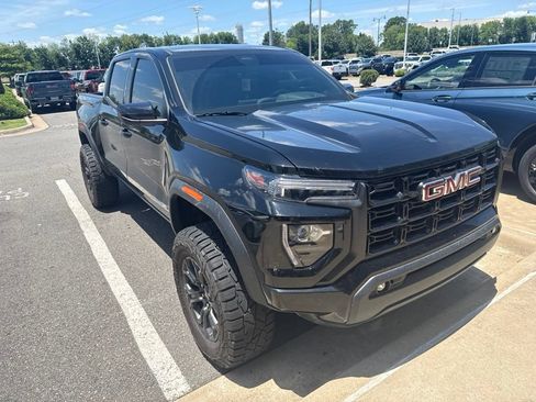 Used 2025 GMC Canyon Elevation w/ Convenience Package AWD/4WD image 5