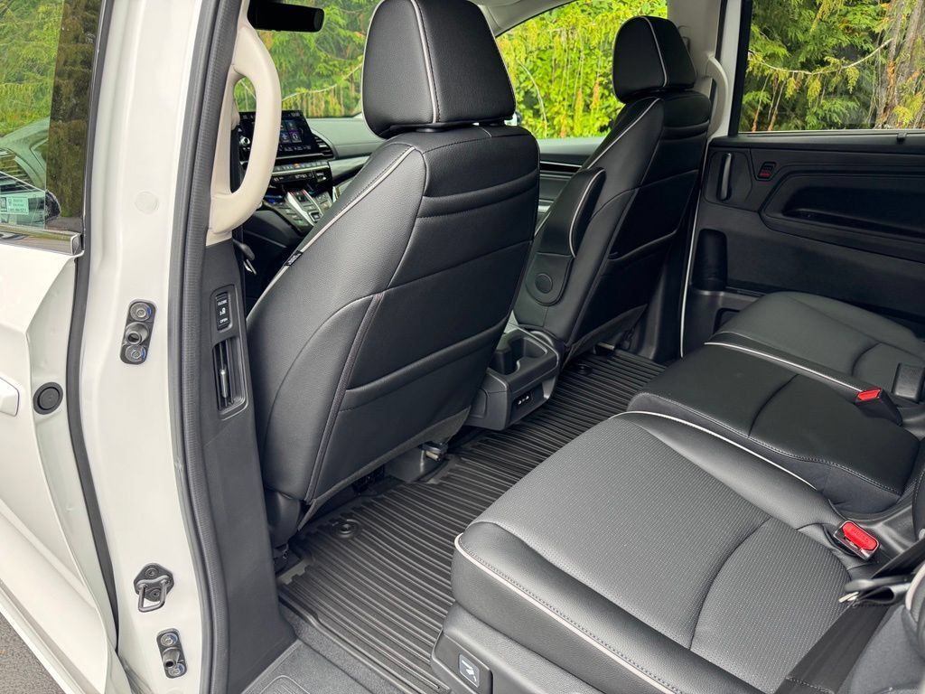 New 2026 Honda Odyssey Elite image 14
