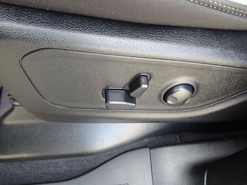 Certified 2025 RAM 1500 Big Horn AWD/4WD image 21