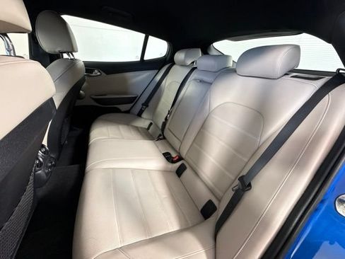 Used 2018 Kia Stinger GT2 AWD/4WD image 28