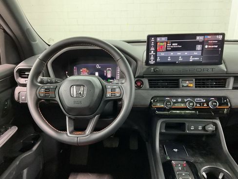 Certified 2026 Honda Passport TrailSport image 9