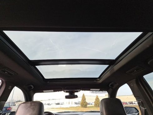 Used 2022 Cadillac XT6 Premium Luxury image 30