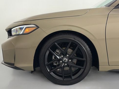 Used 2025 Honda Civic Sport image 10