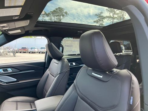 New 2026 Ford Explorer Platinum RWD image 13