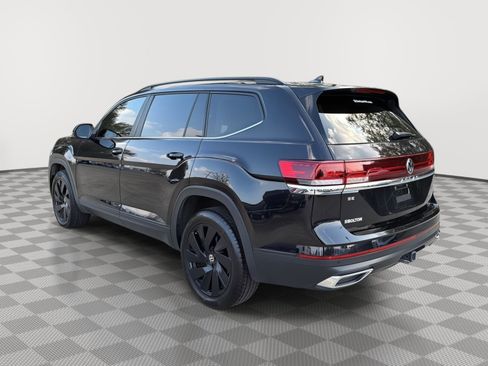 Used 2024 Volkswagen Atlas SE image 3