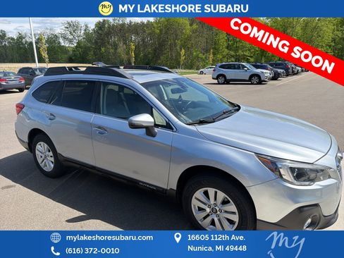 Used 2019 Subaru Outback 2.5i Premium AWD/4WD image 4