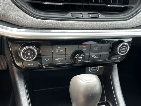 Certified 2024 Jeep Compass Latitude AWD/4WD image 28